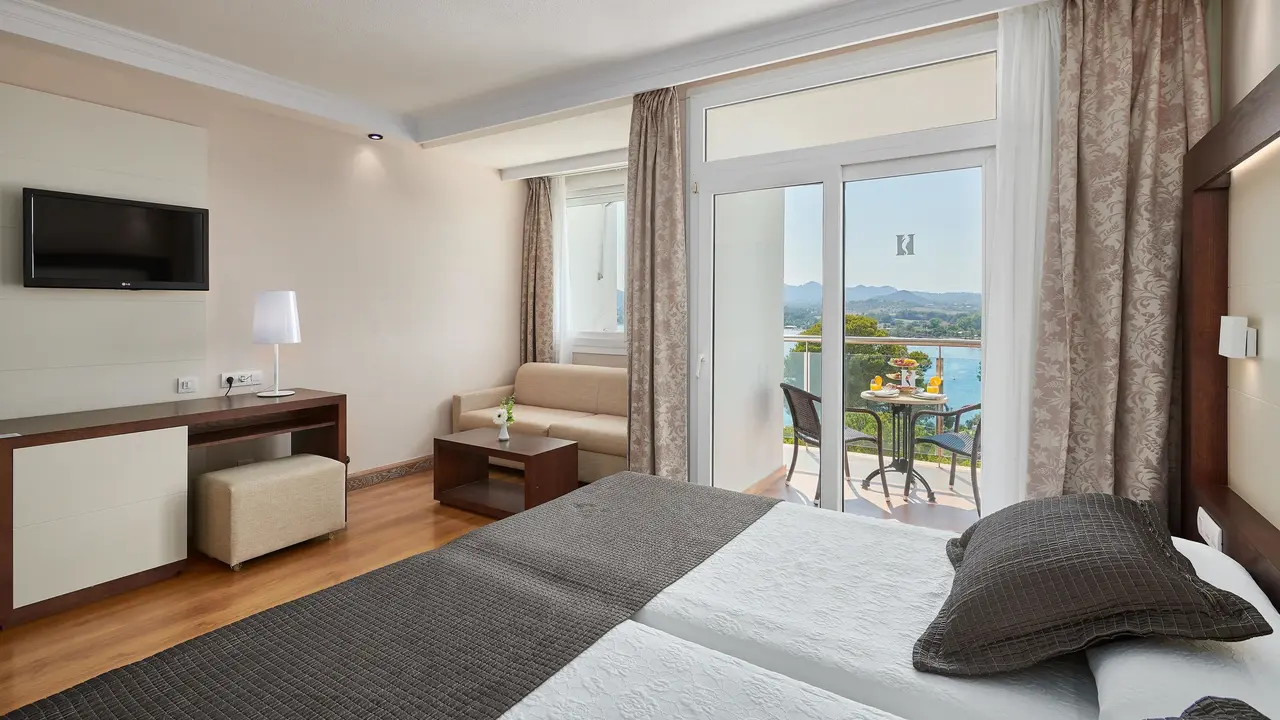 HIPOTELS PUNTA ROTJA EUROTEL