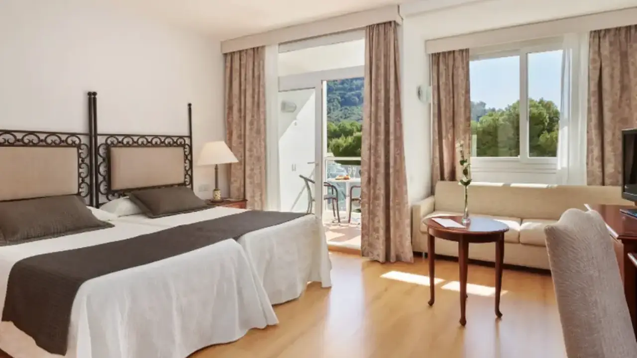 HIPOTELS PUNTA ROTJA EUROTEL