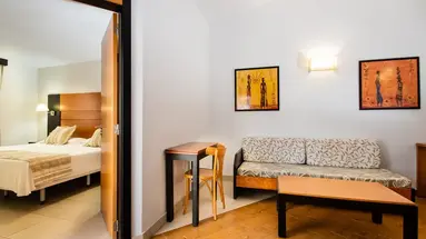 HL MIRAFLOR SUITES HOTEL