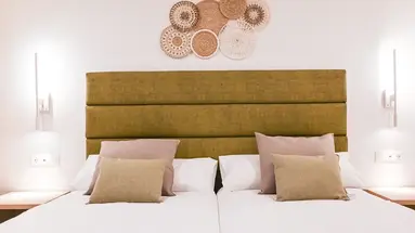 HL MIRAFLOR SUITES HOTEL