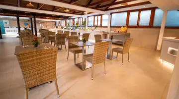 HL MIRAFLOR SUITES HOTEL