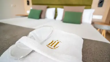 HL MIRAFLOR SUITES HOTEL