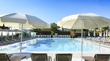 HL MIRAFLOR SUITES HOTEL