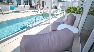 HL MIRAFLOR SUITES HOTEL