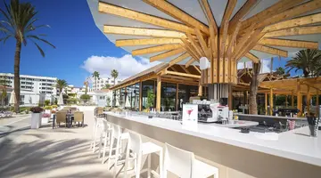 HL Miraflor Suites
