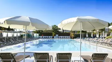 HL Miraflor Suites