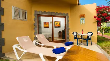 HL Miraflor Suites