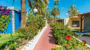 HL Miraflor Suites