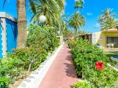 HL Miraflor Suites