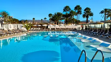 HL Miraflor Suites