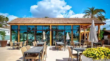 HL Miraflor Suites