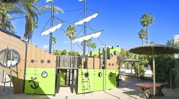 HL Miraflor Suites