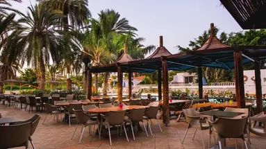 HL Miraflor Suites