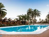 HL Miraflor Suites
