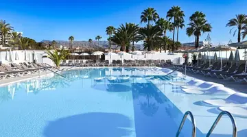 HL Miraflor Suites