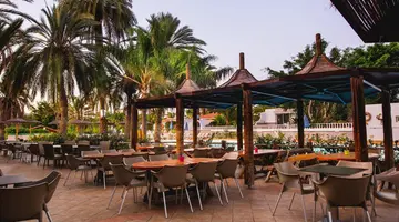 HL Miraflor Suites