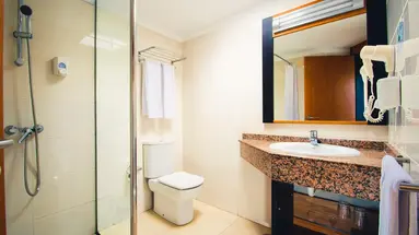 HL Miraflor Suites
