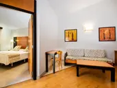 HL Miraflor Suites