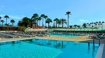 HL Miraflor Suites