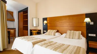 HL Miraflor Suites