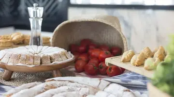 HM Tropical