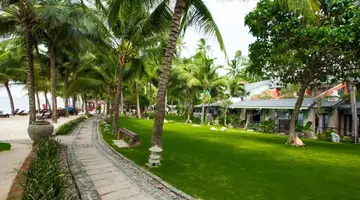 Hoang Ngoc Beach Resort (Oriental Pearl Hoang Ngoc)