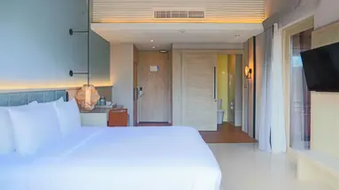 HOLIDAY AO NANG BEACH RESORT
