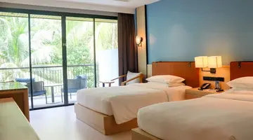 HOLIDAY AO NANG BEACH RESORT