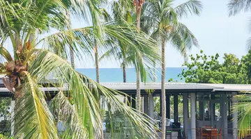 HOLIDAY AO NANG BEACH RESORT