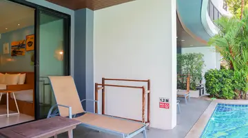 HOLIDAY AO NANG BEACH RESORT