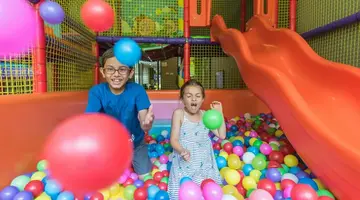 HOLIDAY AO NANG BEACH RESORT