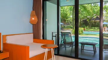 HOLIDAY AO NANG BEACH RESORT
