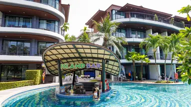 HOLIDAY AO NANG BEACH RESORT