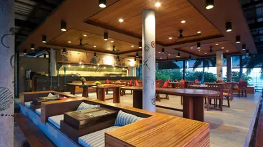 HOLIDAY AO NANG BEACH RESORT