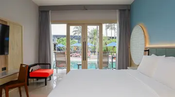 HOLIDAY AO NANG BEACH RESORT
