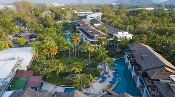 HOLIDAY AO NANG BEACH RESORT