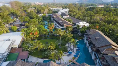 HOLIDAY AO NANG BEACH RESORT