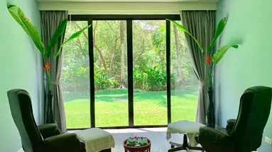 HOLIDAY AO NANG BEACH RESORT