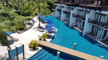 HOLIDAY AO NANG BEACH RESORT