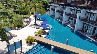 HOLIDAY AO NANG BEACH RESORT