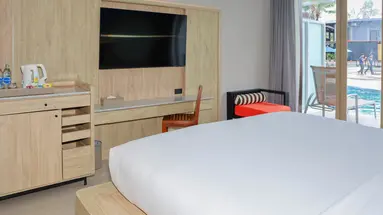 HOLIDAY AO NANG BEACH RESORT