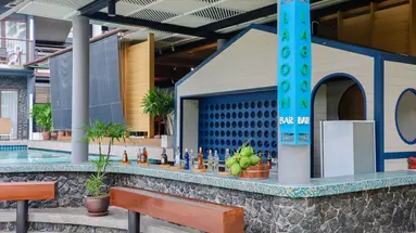 HOLIDAY AO NANG BEACH RESORT