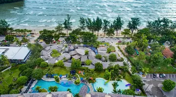 HOLIDAY AO NANG BEACH RESORT