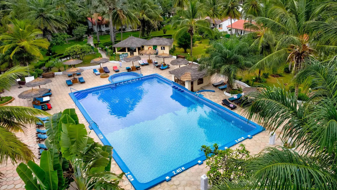 Holiday Beach Club