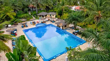 Holiday Beach Club