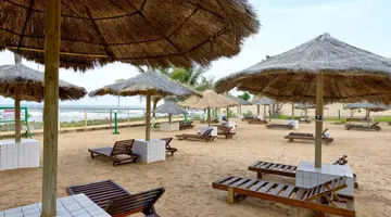 Holiday Beach Club