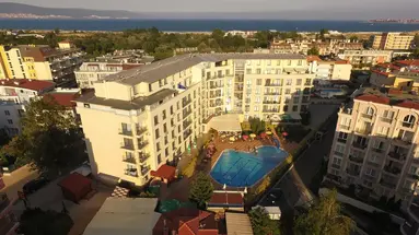 Holiday Complex Rainbow 1