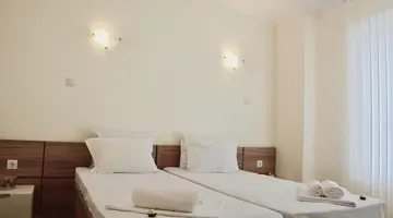 Holiday Complex Rainbow 1