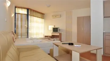 Holiday Complex Rainbow 2