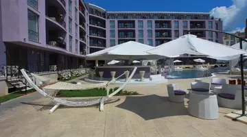 Holiday Complex Rainbow 3